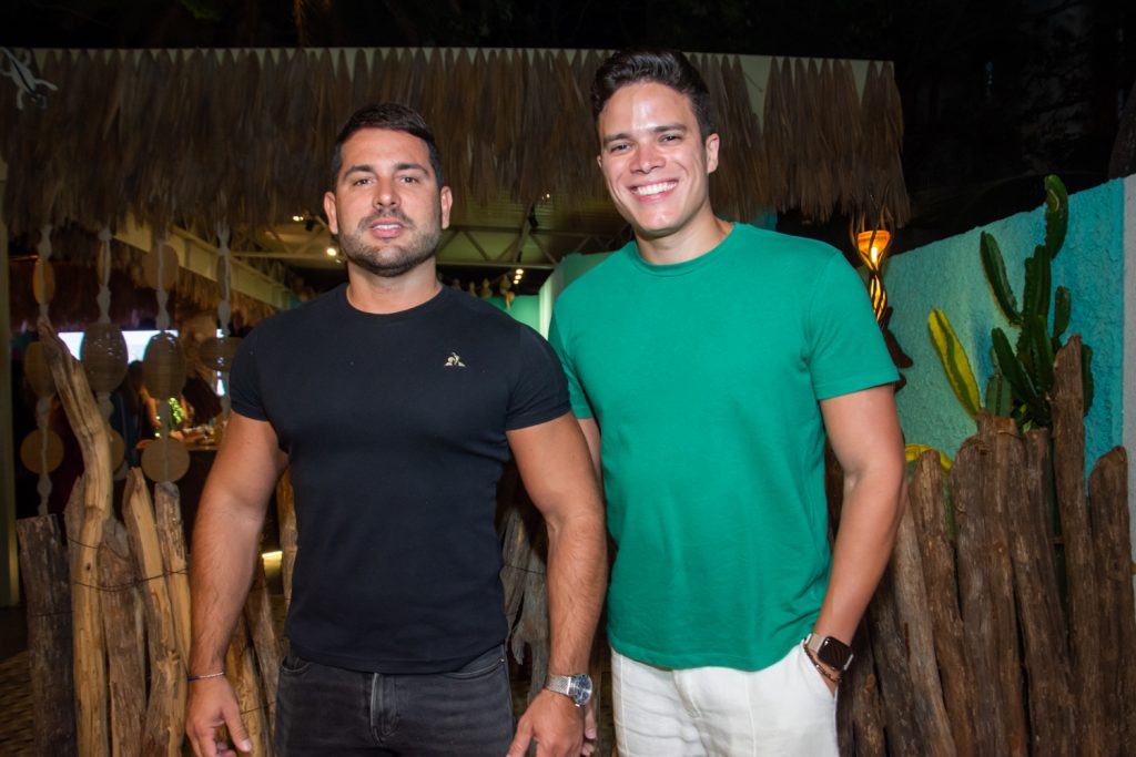 Veri Bessa E Marcos Lessa