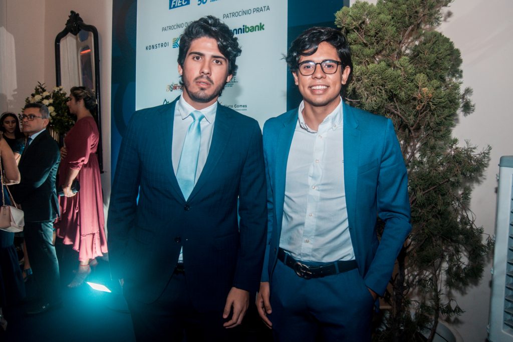 Vinicius Machado E Erik Medeiros