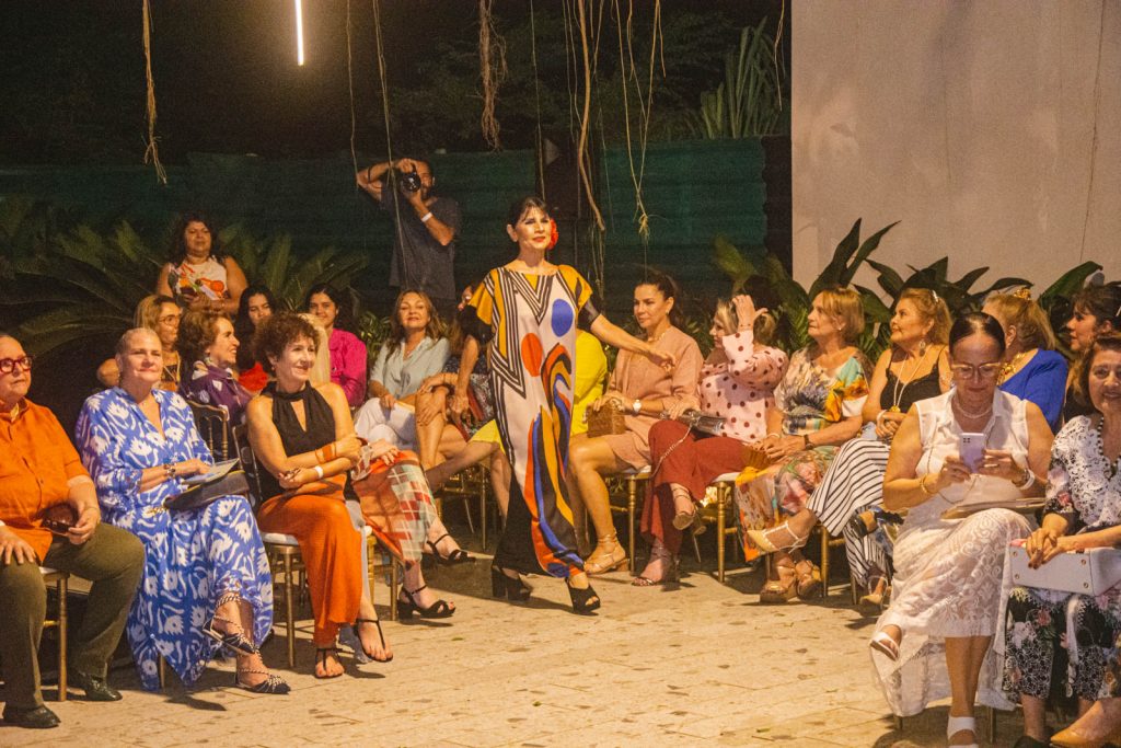 
				Viva as Cores de Simone Bellin 
				