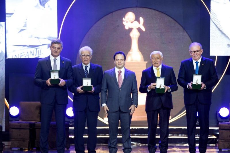 50ª Edição - Ricardo Cavalcante, Cid Marconi, Mino e Darival Bringel agraciados com o Troféu Sereia de Ouro 2022