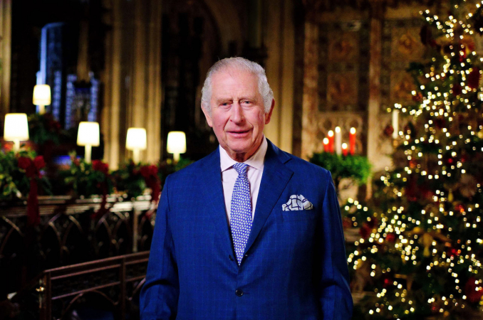 Charles III grava primeira mensagem de Natal como rei britânico