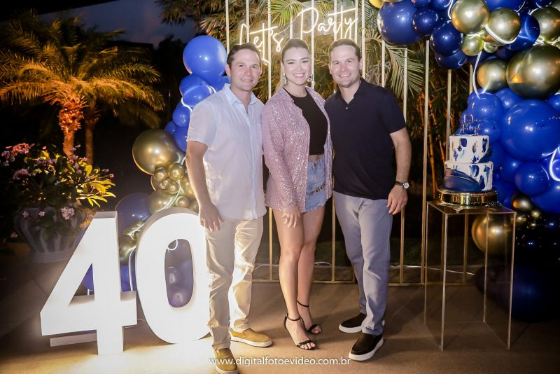 Sessão Parabéns - Fabio e Filipe Studart Albuquerque celebram a chegada de seus 40 anos em dose dupla