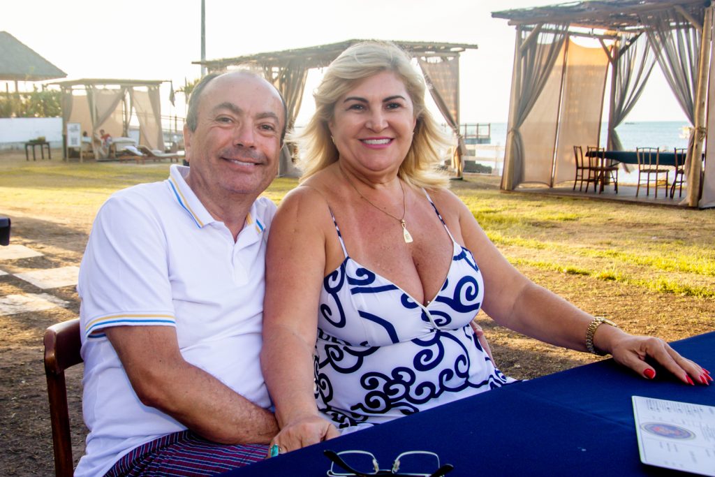 Adriano E Eliane Feitosa