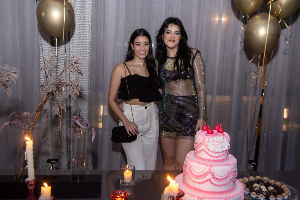 Alessandra Telmos E Maria Fernanda Karbage