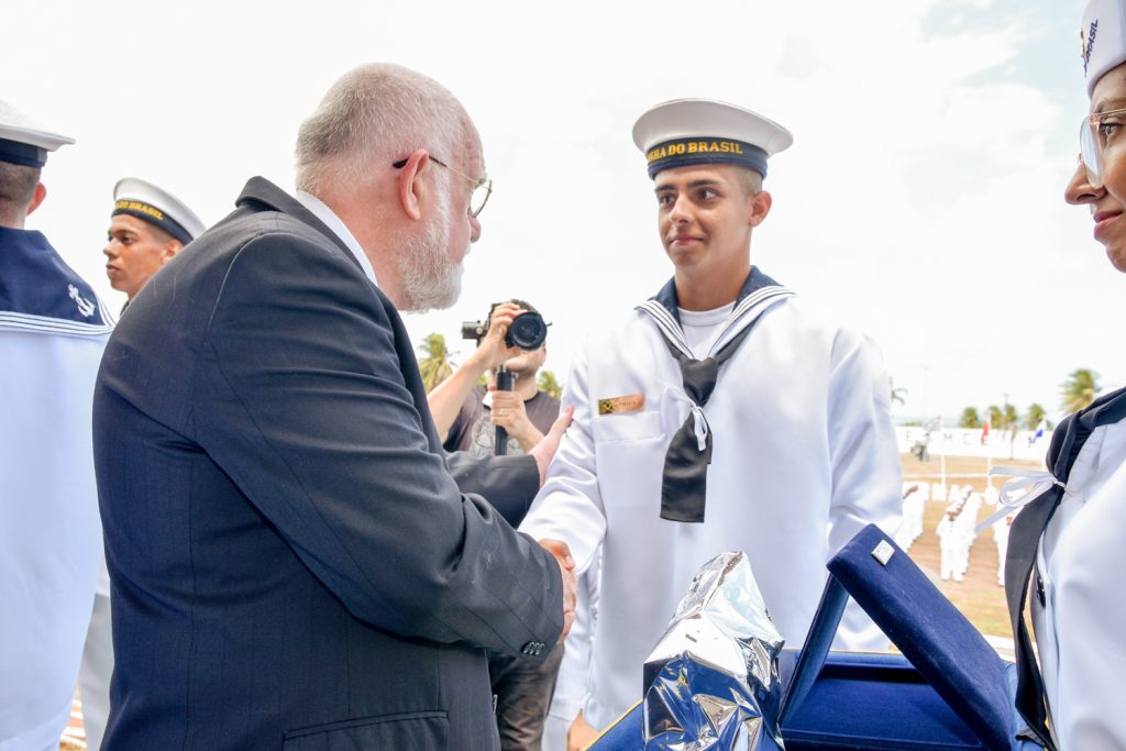 Almirante Oberg E Soldado Fraga (2)