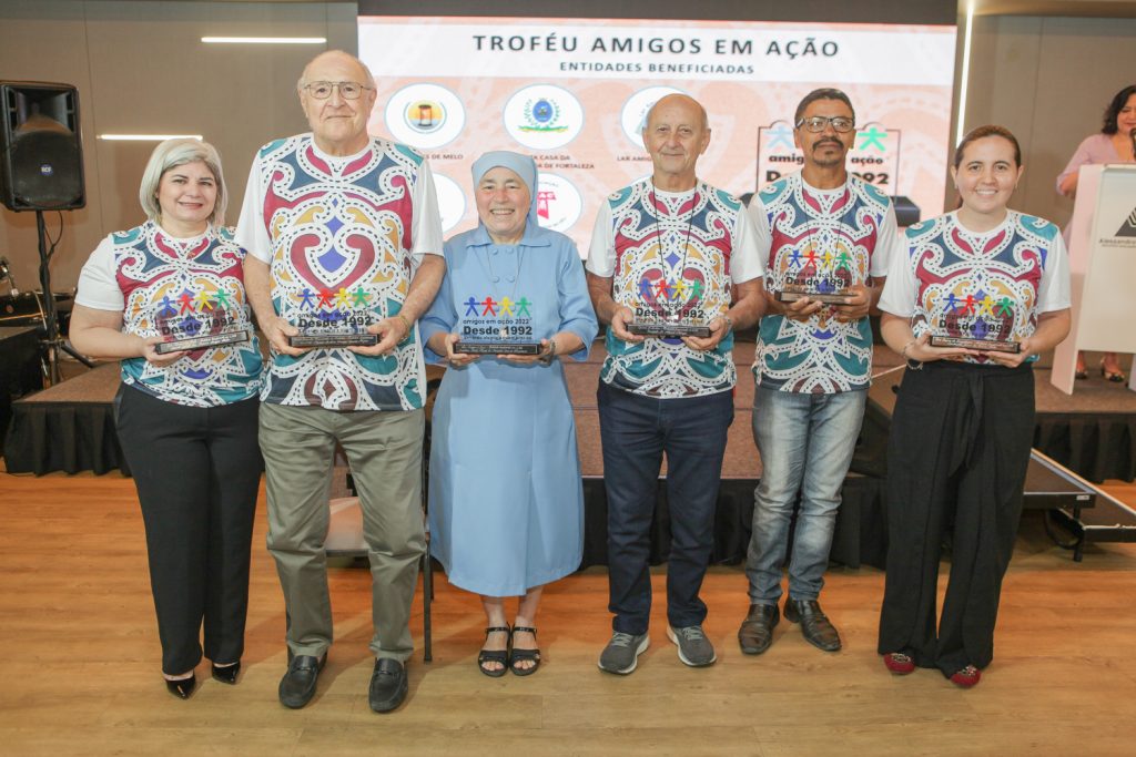 Amigos Em Ação (33)