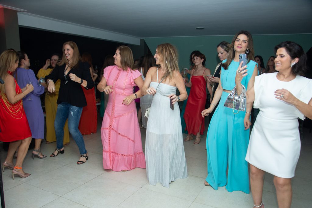 Ana Cristina Camelo Recebe Para O Natal Do Abraço (1)