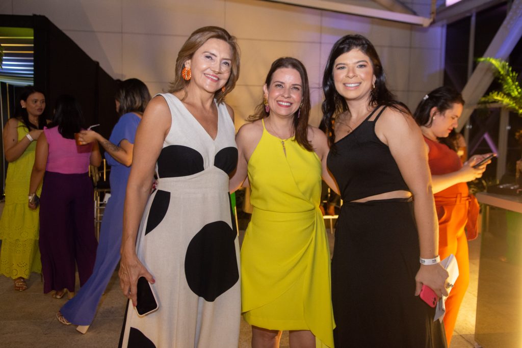 Ana Nobre, Rocaia Dutra E Roberta Granjeiro