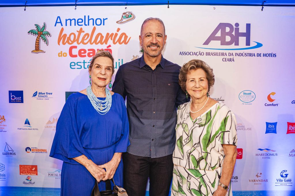 Ania Ribeiro, Regis Medeiros E Lucia Medeiros
