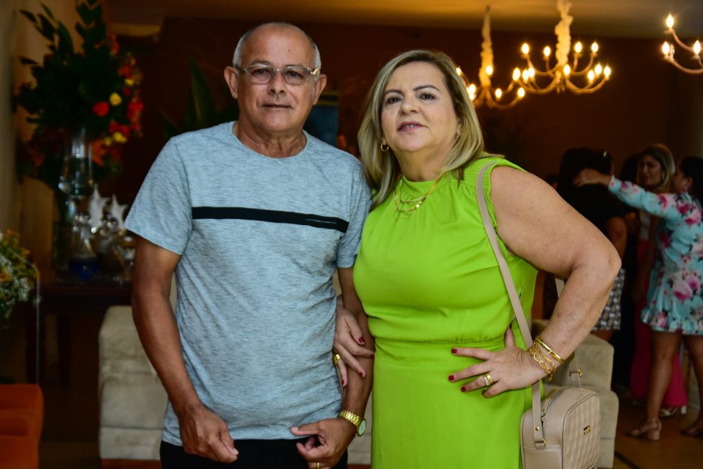 Antonio Carlos E Lucivania Araujo