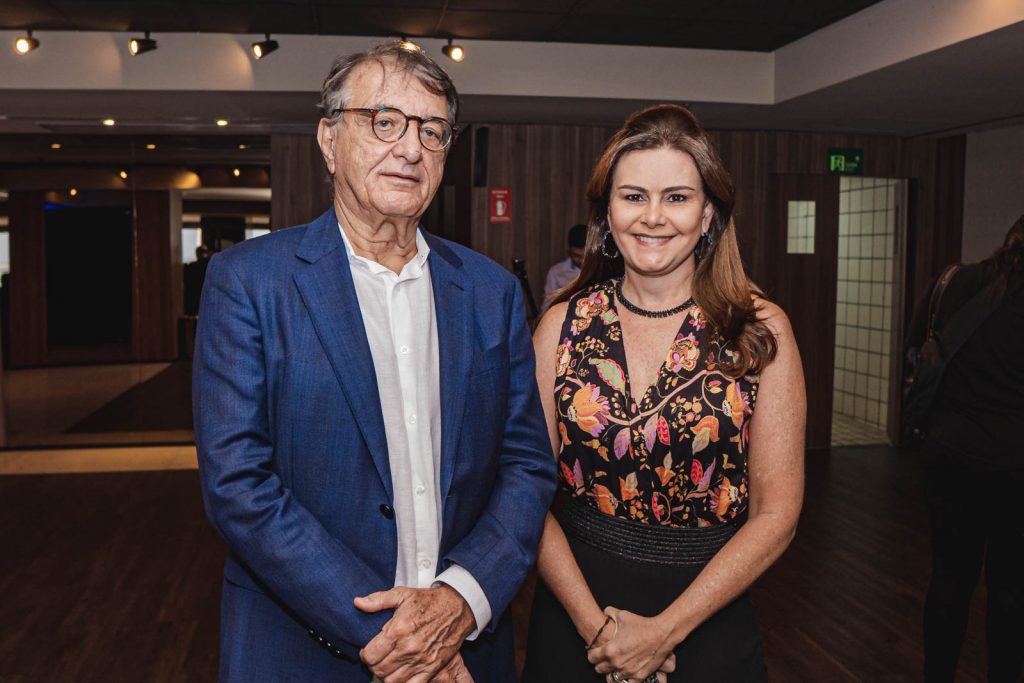 Arialdo Pinho E Ivana Bezerra