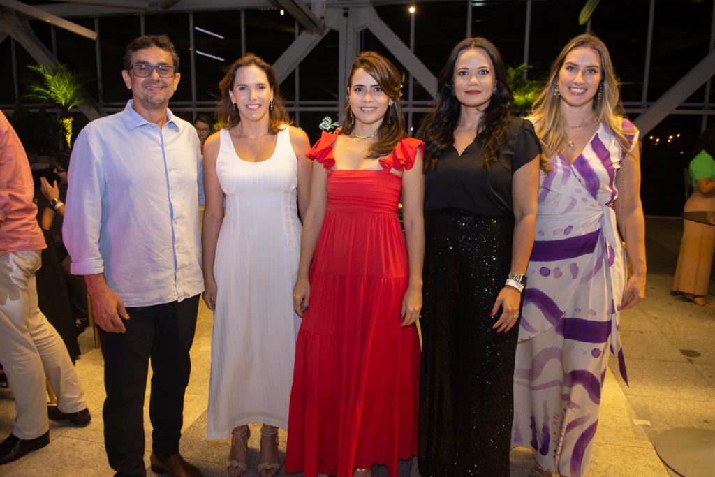 Aroldo Menezes, Renata Santos, Camila Benevides, Karol Pontes E Mirella Morotti