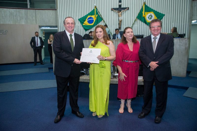 Sessão Solene - Inês Cavalcante, Rodrigo Maia e Danielle Valente homenageados por ocasião do Dia do Arquiteto e Urbanista na Alece