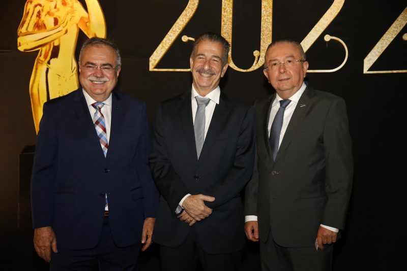 Troféu Iracema 2022 - CDL Fortaleza entrega troféu de Lojista do Ano a Emílio Ary Filho