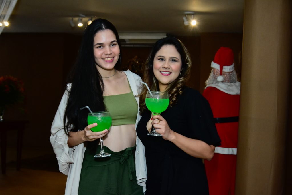Barbara Rebeca E Amanda Pinheiro