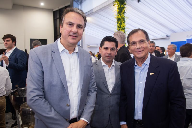 FIEC - Ricardo Cavalcante recebe governadora Izolda Cela em tradicional almoço na Casa da Indústria