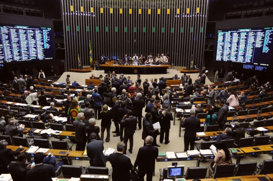 Congresso aprova orçamento com salário mínimo de R$ 1.320,00 para 2023