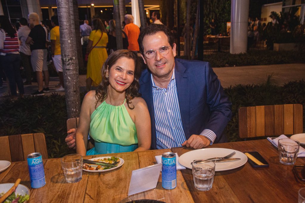 Cristiana E Lucio Carneiro