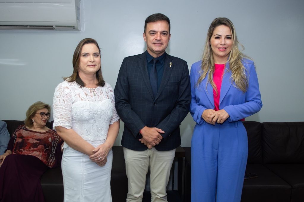 Cristiane Leitão, Fernando Santana E Onélia Santana