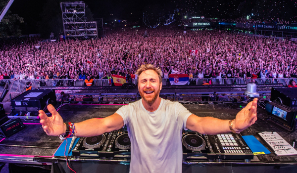 David Guetta traz turnê para Fortaleza; venda de ingressos já está disponível