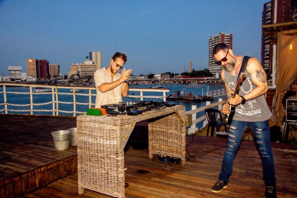 Dj Thiago Camargo E Pilho (2)