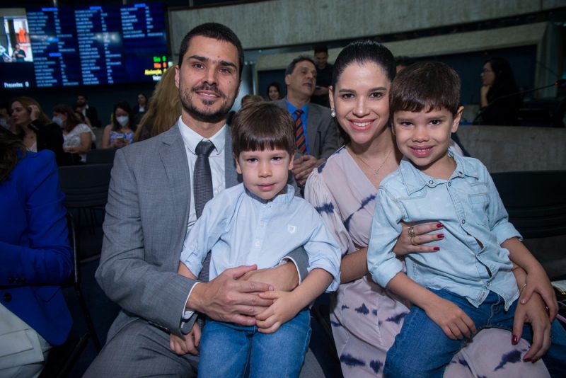 Sessão Solene - Inês Cavalcante, Rodrigo Maia e Danielle Valente homenageados por ocasião do Dia do Arquiteto e Urbanista na Alece