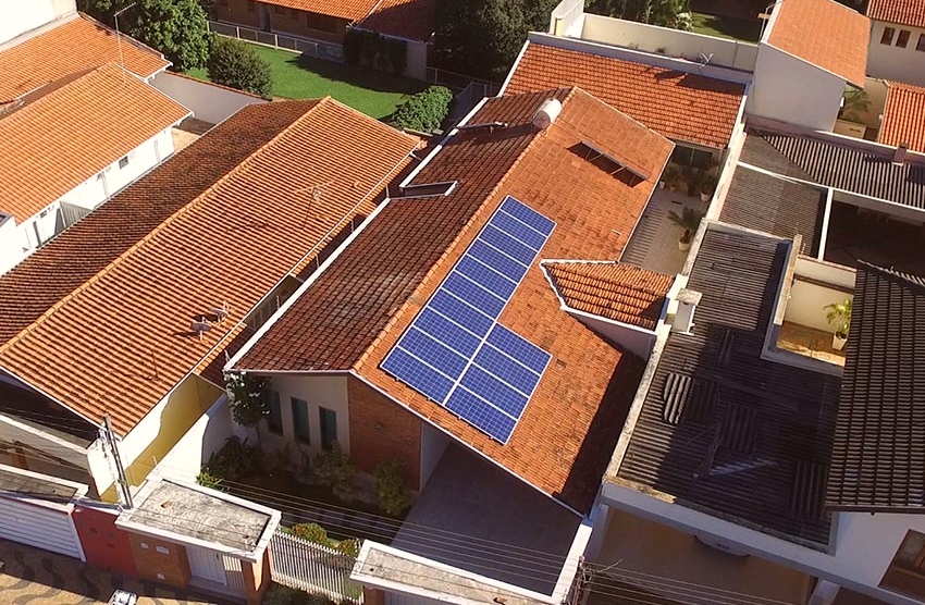 Valores financiados pelo BNB para energia solar residencial no Ceará saltam 80%