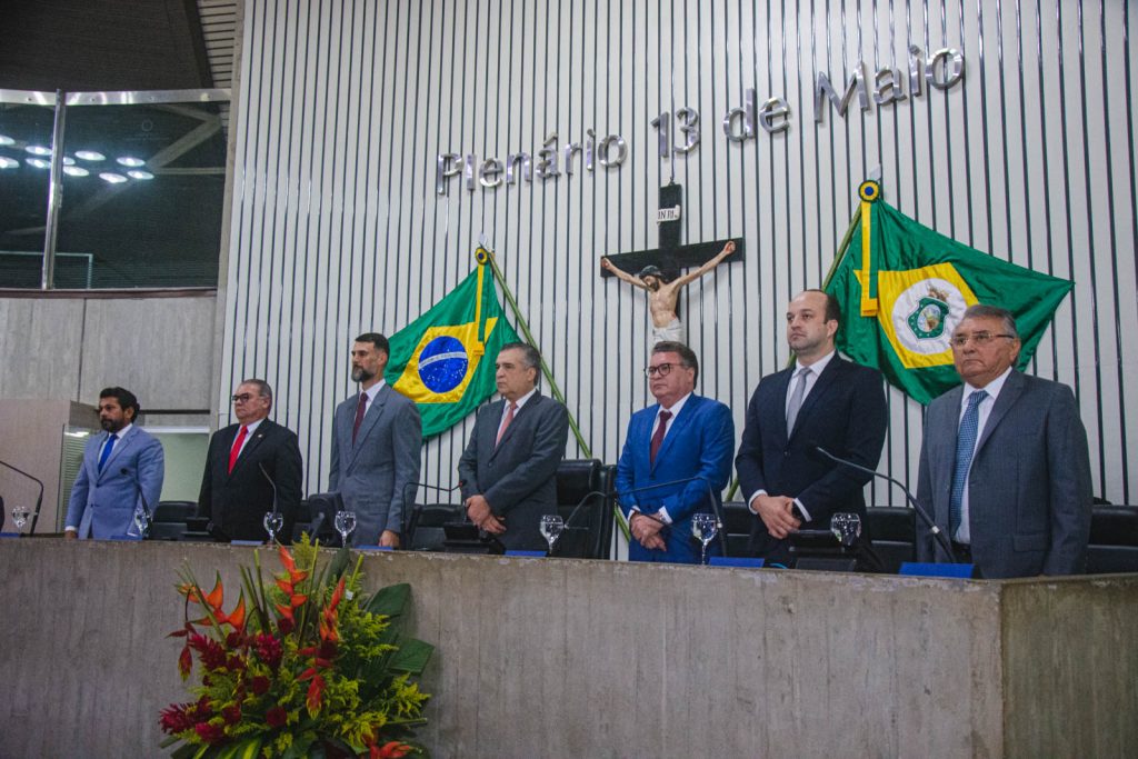 Entrega Do Titulo De Cidadao Cearense A Dimas Barreira (4)
