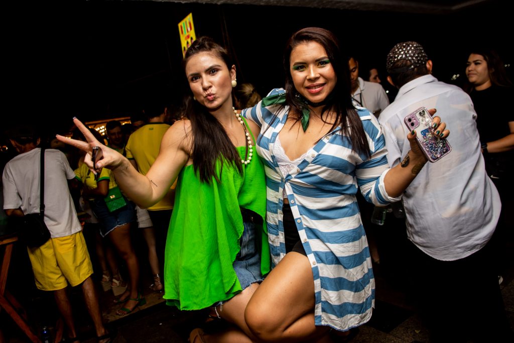 Eveline Holanda E Aldaila Bongiovi