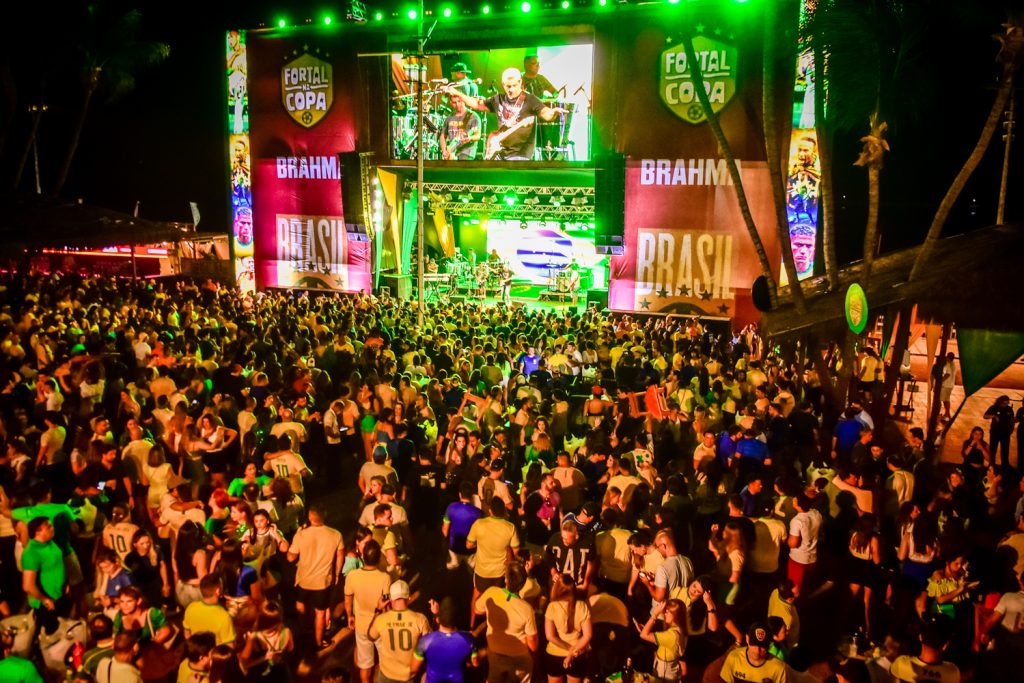 Fortal Na Copa No Iate Clube De Fortaleza. Brasil X Coréia Do Sul (10)