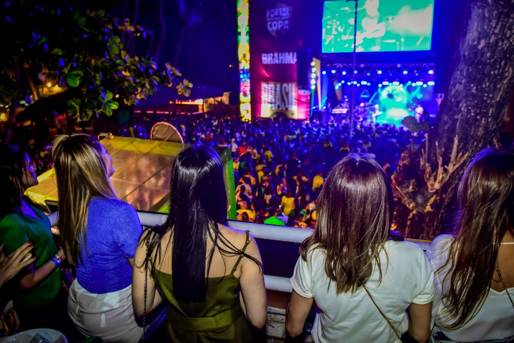 Fortal Na Copa No Iate Clube De Fortaleza. Brasil X Coréia Do Sul (11)