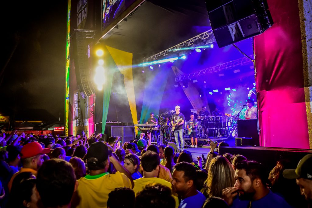 Fortal Na Copa No Iate Clube De Fortaleza. Brasil X Coréia Do Sul (14)