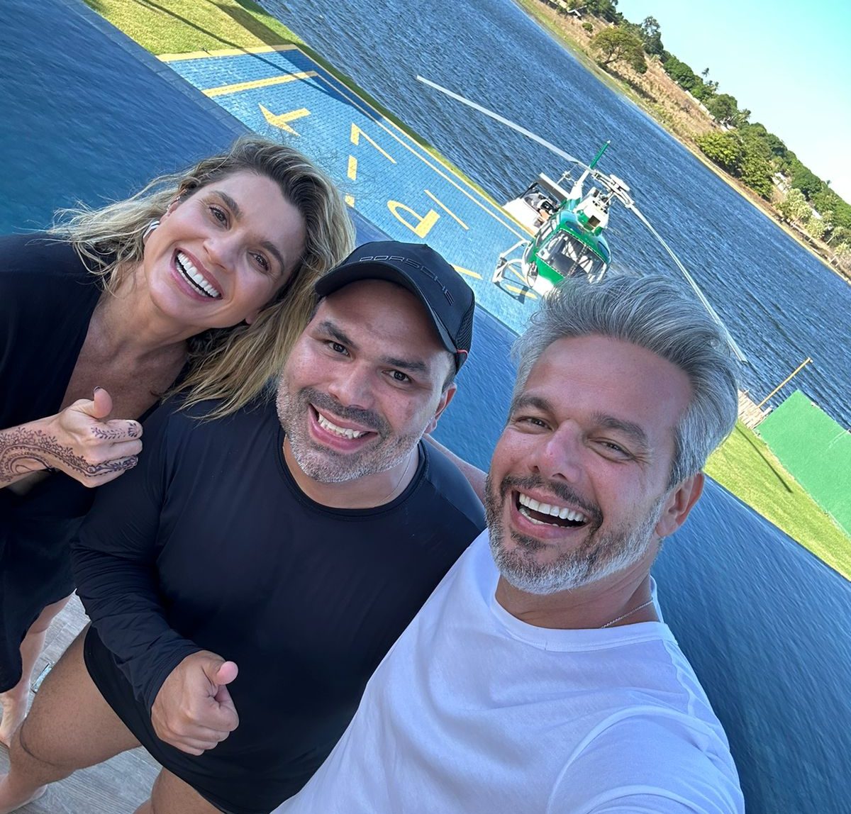 Fernando Guanabara recebe Flávia Alessandra e Otaviano Costa na Lagoa do Uruaú Fernando Guanabara recebe Flávia Alessandra e Otaviano Costa na Lagoa do Uruaú