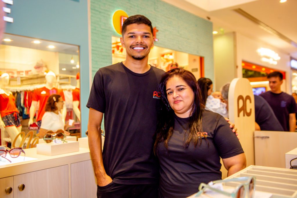 Izequiel Rodrigues E Francilene Almeida