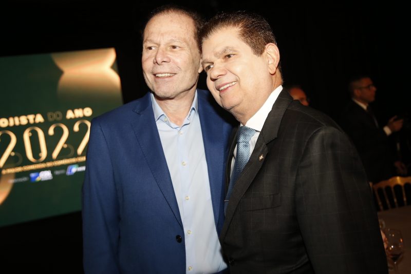 Troféu Iracema 2022 - CDL Fortaleza entrega troféu de Lojista do Ano a Emílio Ary Filho