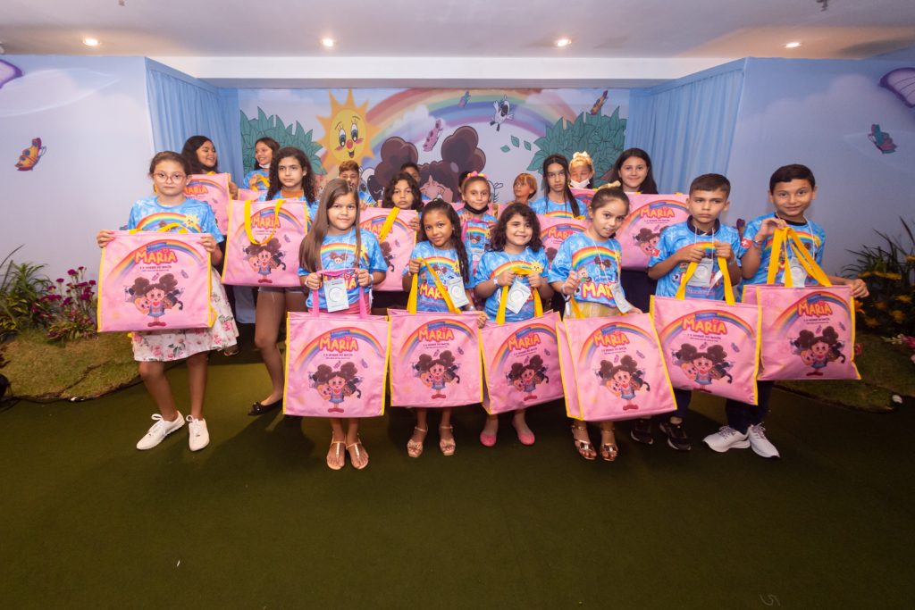 Lançamento Do Livro A Pequena Maria E A Semente Do Amor De Maria Sooder (1)