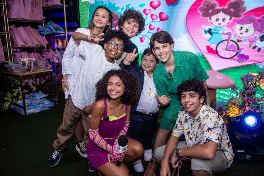 Lançamento Do Livro A Pequena Maria E A Semente Do Amor De Maria Sooder (1)