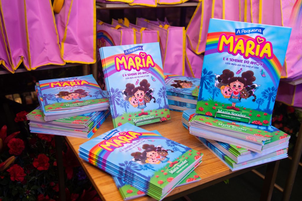 Lançamento Do Livro A Pequena Maria E A Semente Do Amor De Maria Sooder (10)
