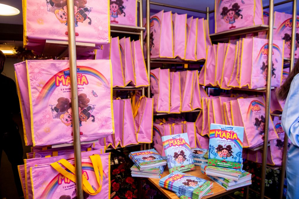 Lançamento Do Livro A Pequena Maria E A Semente Do Amor De Maria Sooder (11)