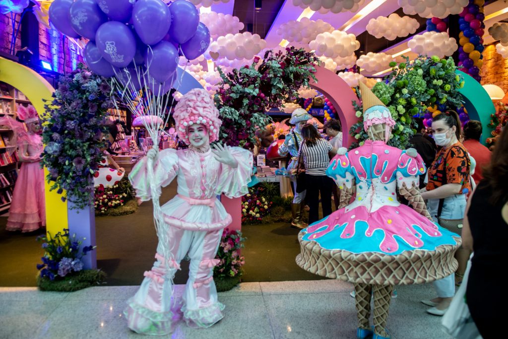 Lançamento Do Livro A Pequena Maria E A Semente Do Amor De Maria Sooder (2)