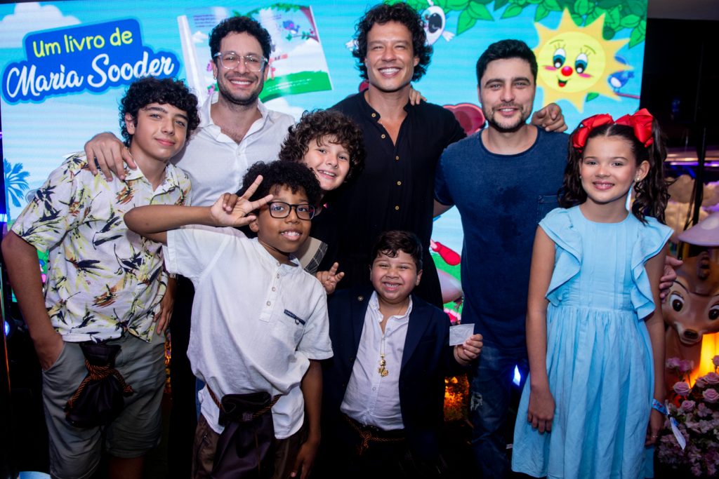 Lançamento Do Livro A Pequena Maria E A Semente Do Amor De Maria Sooder (5)