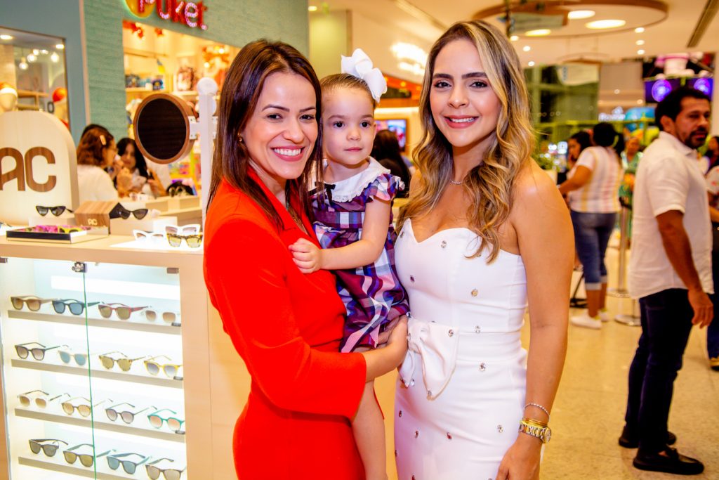 Lara E Luiza Vieira, Juliana Brito