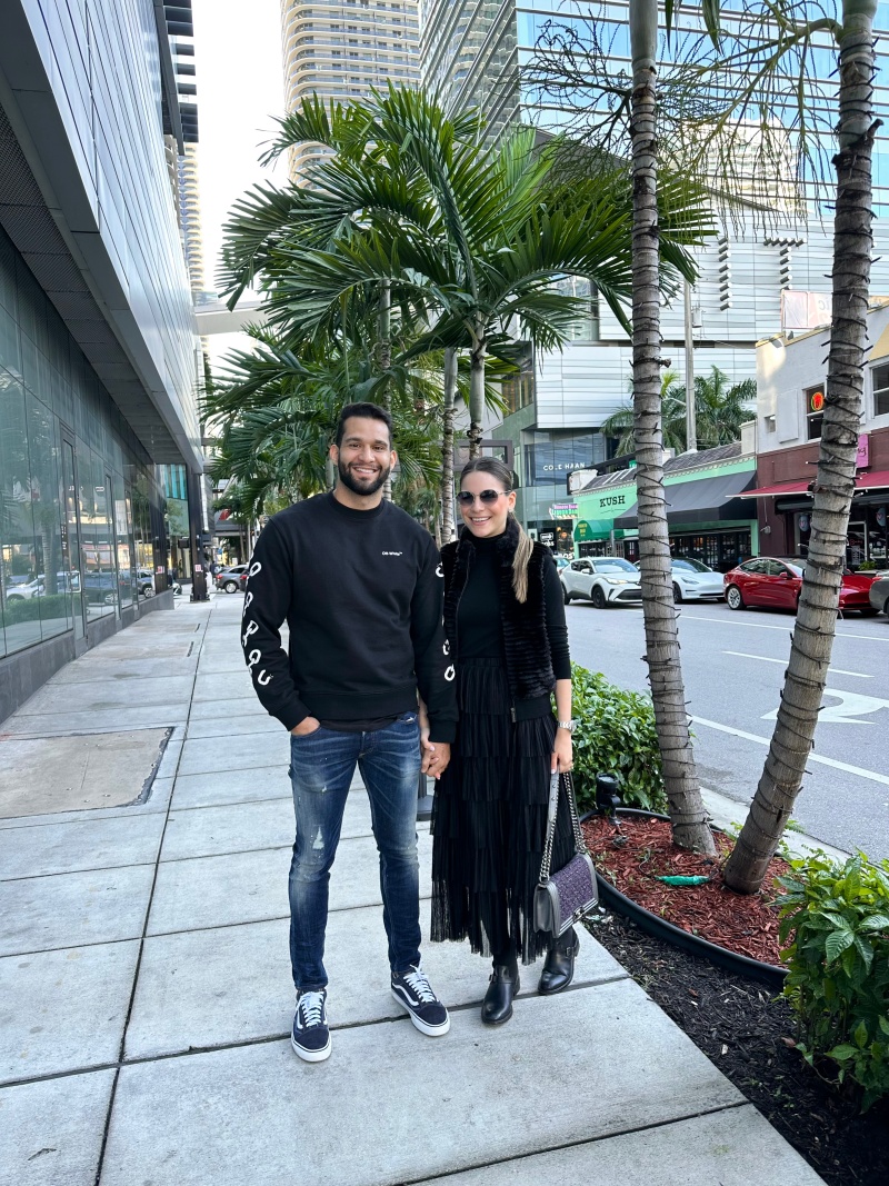 Lara Linhares e Renan Azevedo aproveitam o final de ano em Miami