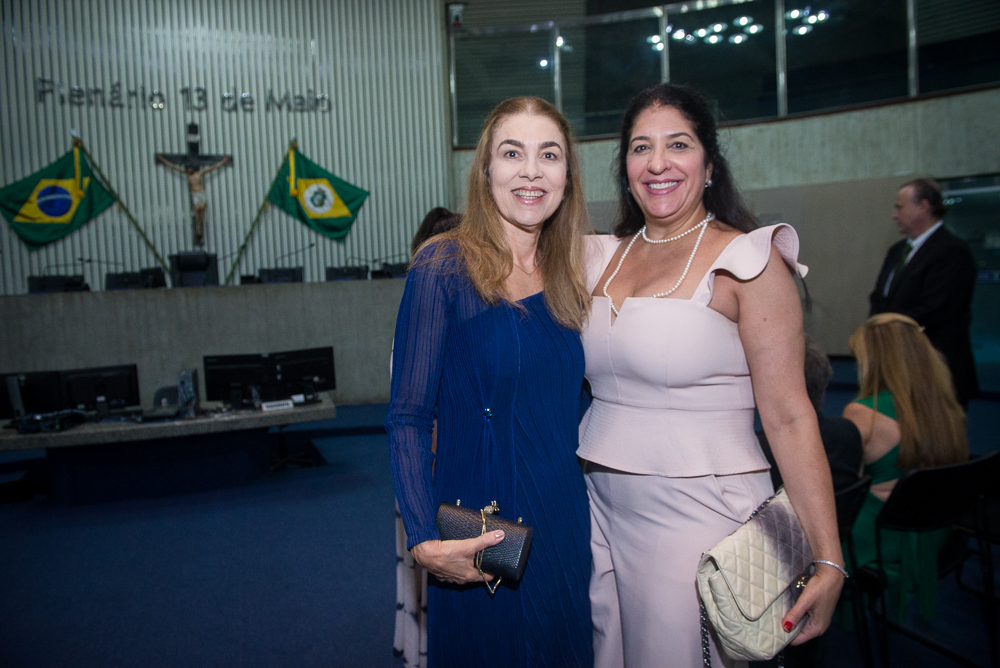 Leda Dinz E Elisa Oliveira