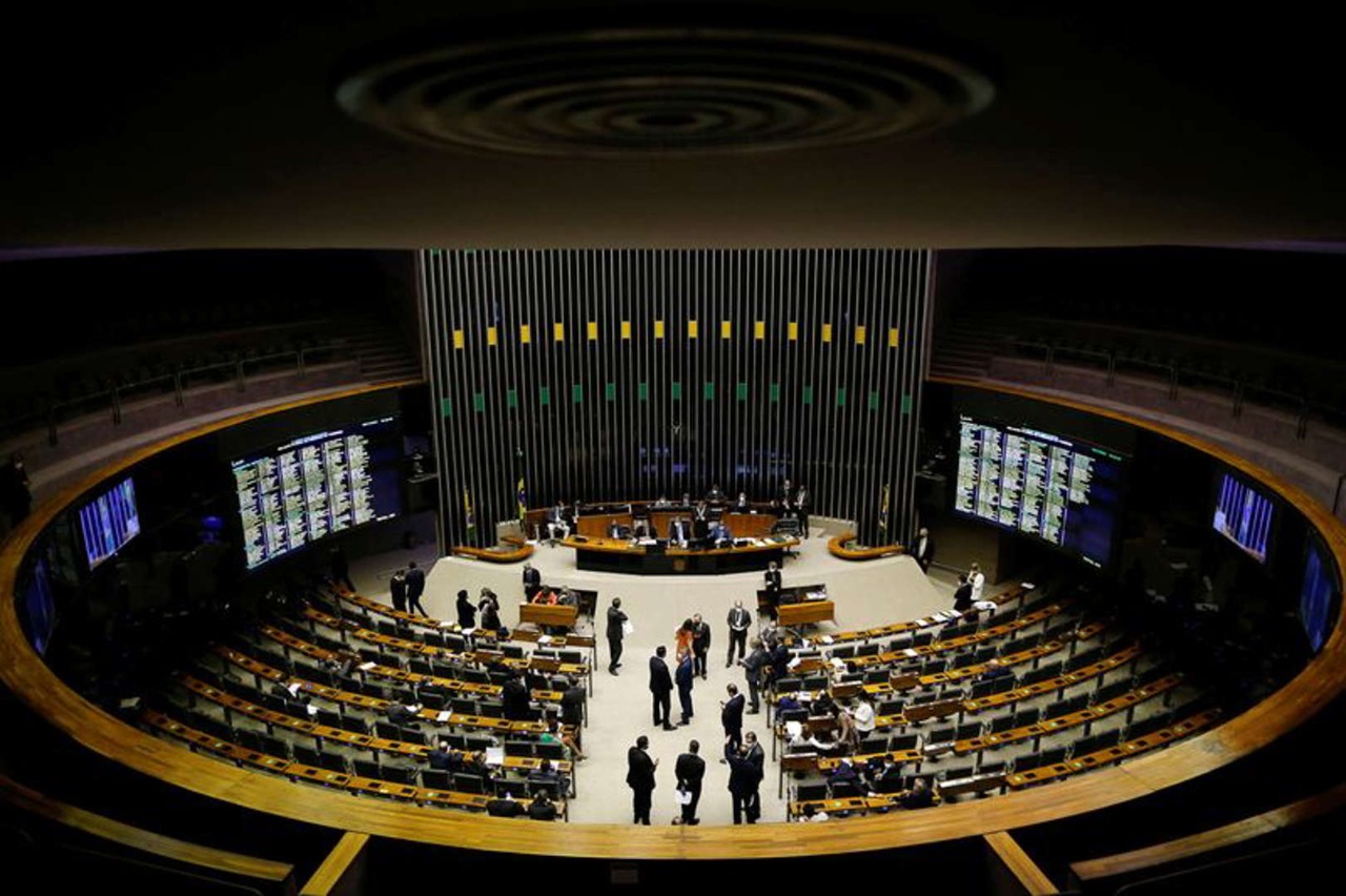 Bancada cearense é a terceira no Brasil que dá mais votos pró-governo Lula na Câmara dos Deputados