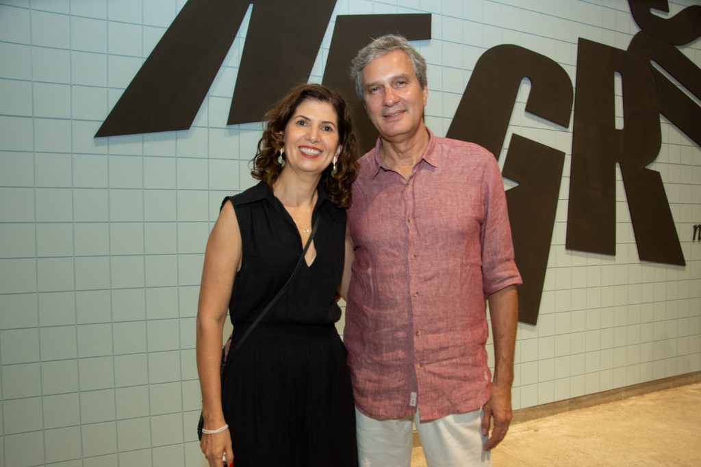 Luciana Lobo E Tiago Santana