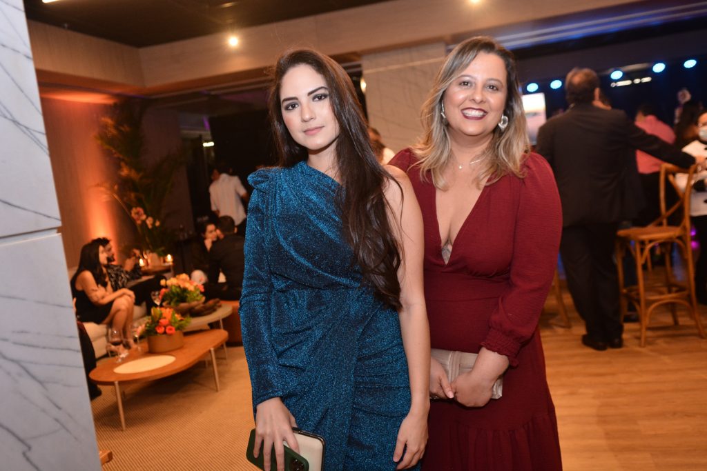 Luiza Amelie E Daniella Lopes