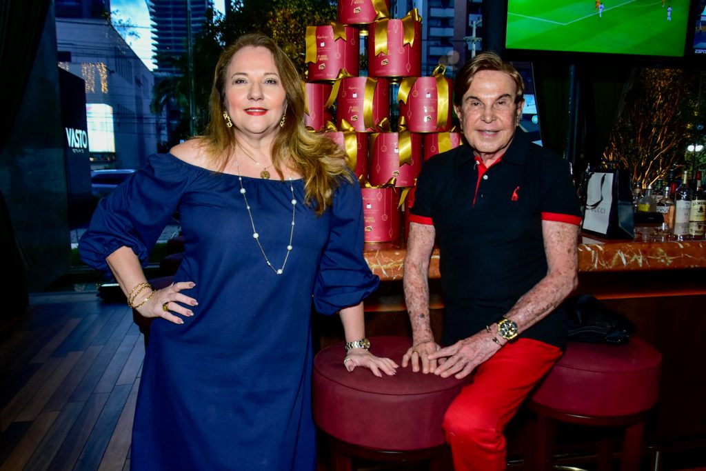 Luiziane Cavalcante E Lázaro Medeiros