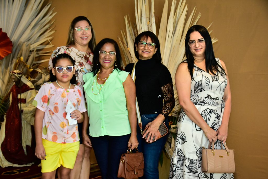 Maria Julia, Alexandrina Ferreira, Debora Queiroz Iolanda Rodrigues E Rita De Cassia