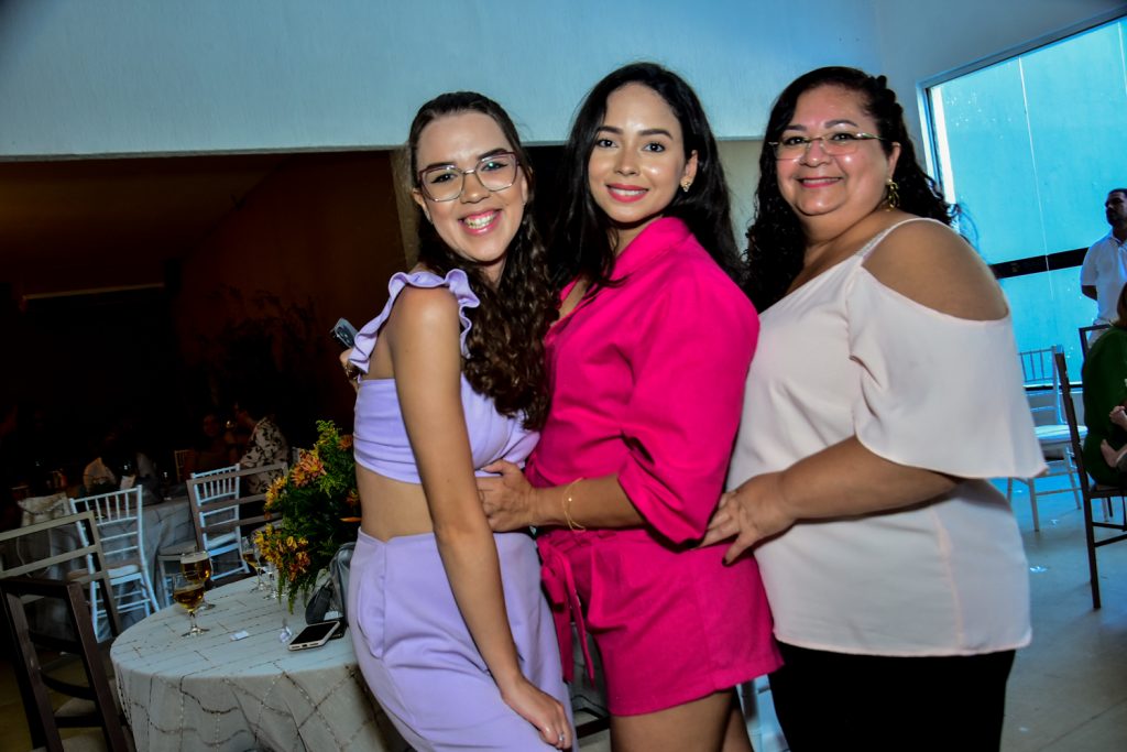 Mariana Sabino, Nayara Quinto E Silvia Martins